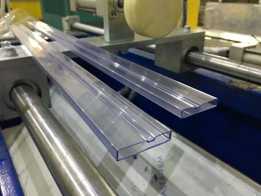 2 - linha máquina da extrusão do perfil do PVC do tubo de 5M/Min IC da extrusão do perfil