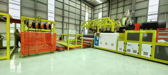 2 Extrusores Co Extrusão TPE máquina de apoio de tapete com velocidade ajustável